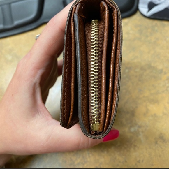 SOLD!!! Authentic Louis Vuitton Porte Monnaie Billets Tresor Wallet in EUC! - Picture 4 of 12